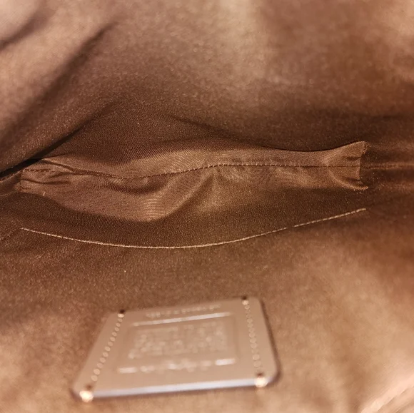 Coach crossbody - Picture 3 of 3